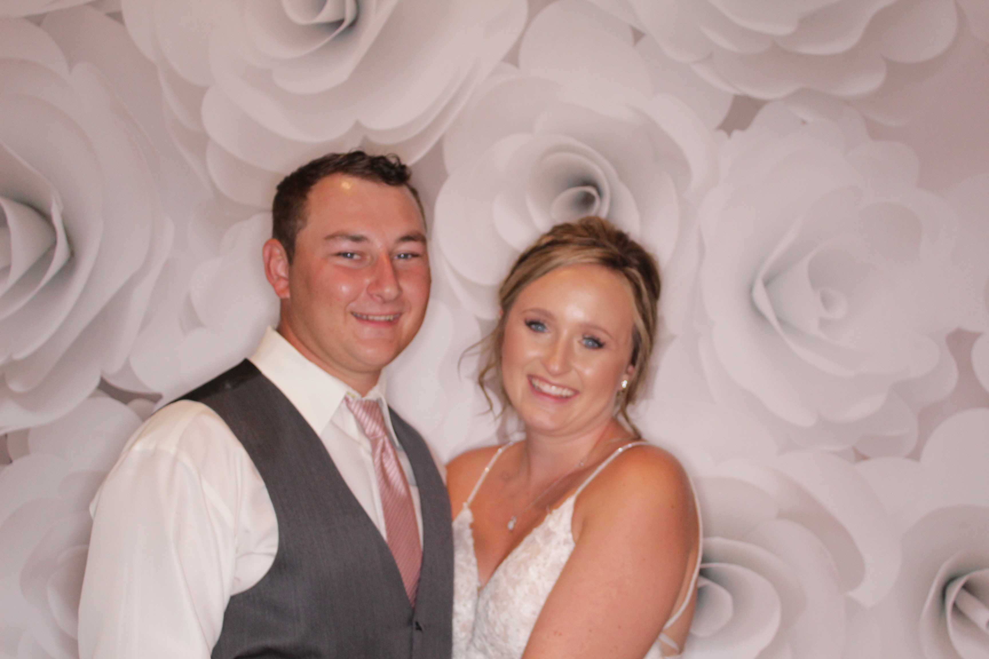 McKenzie & Ryan's Wedding | View more photos from the event at gallery.photoboothbillings.com/u/PhotoBoothBillings/McKenzie-Ryans-Wedding